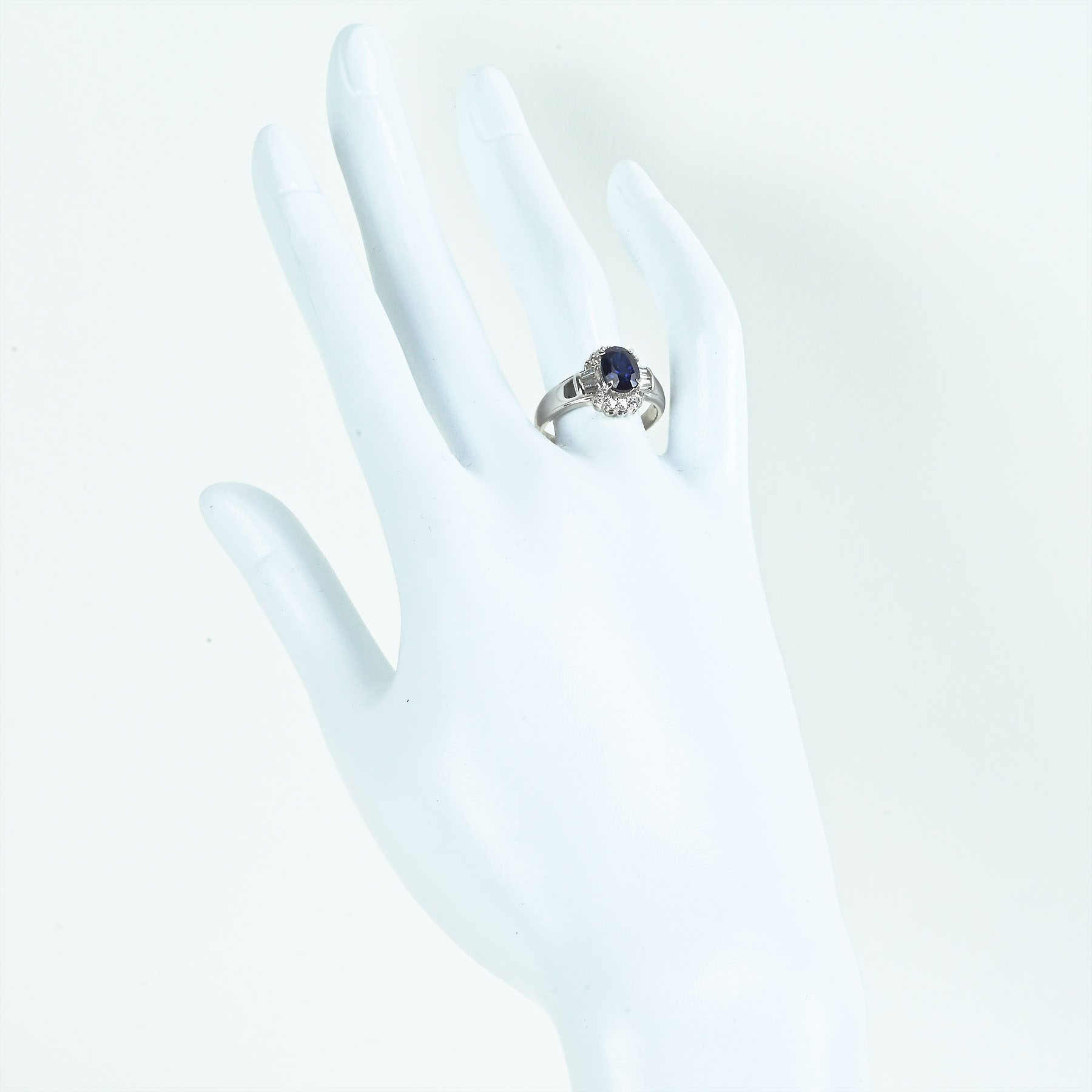 サファイアリング PT900 S1.66ct D0.39ct - 画像 (6)