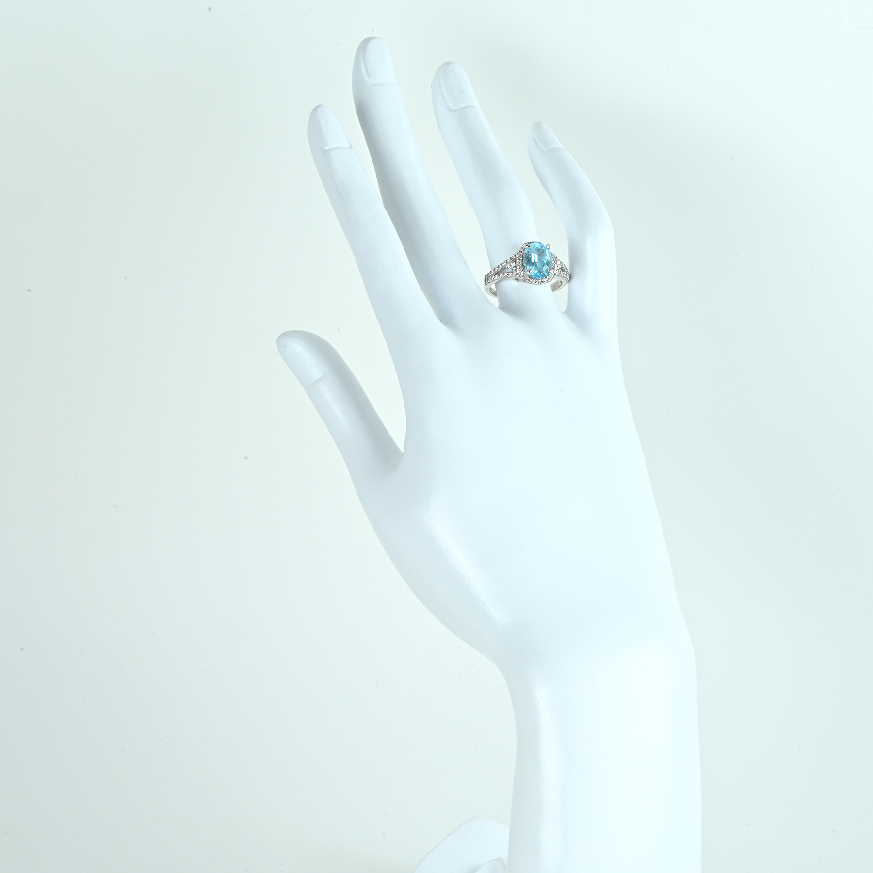 アクアマリンリング K18WG AQ2.31ct D0.47ct - 画像 (6)