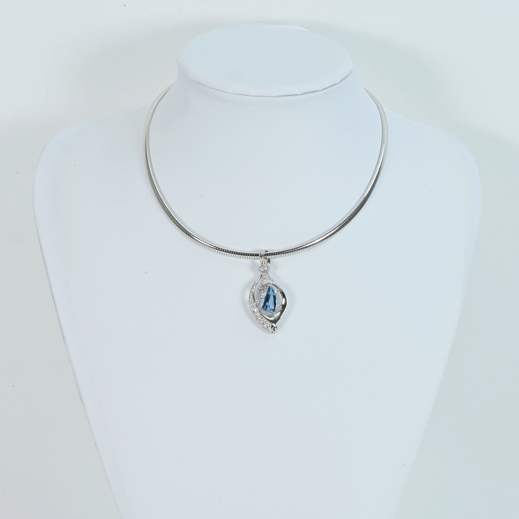 アクアマリンペンダント PT900/PT850 AQ2.13ct D0.94ct - 画像 (7)