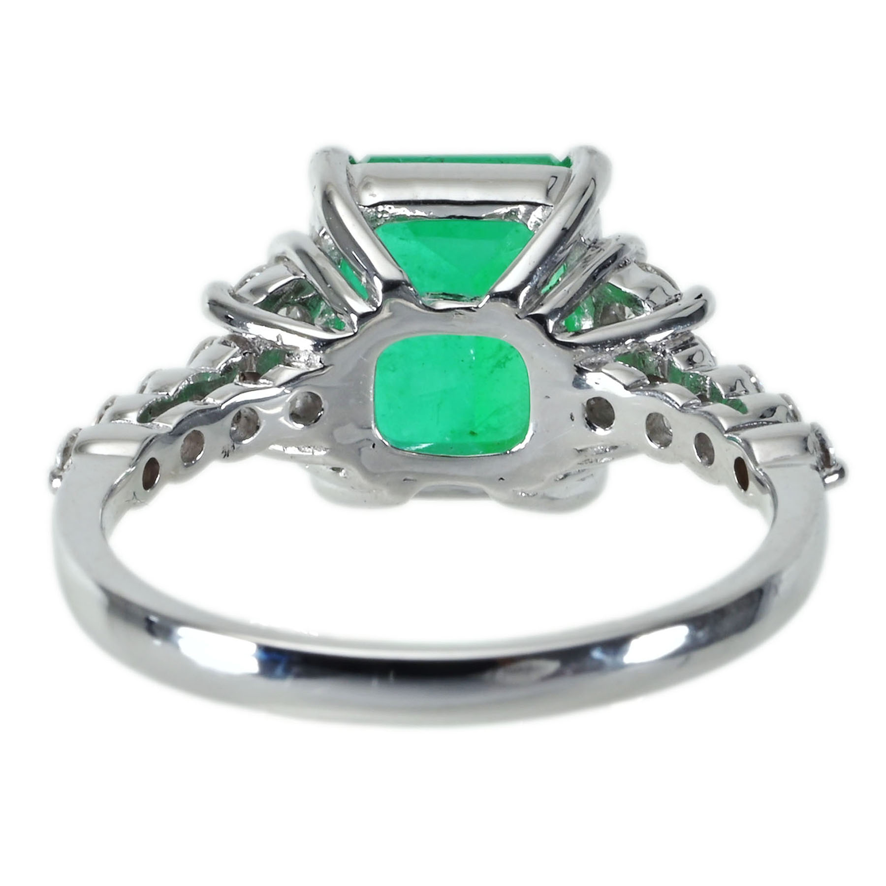 エメラルドリング K18WG E2.50ct D0.44ct - 画像 (5)