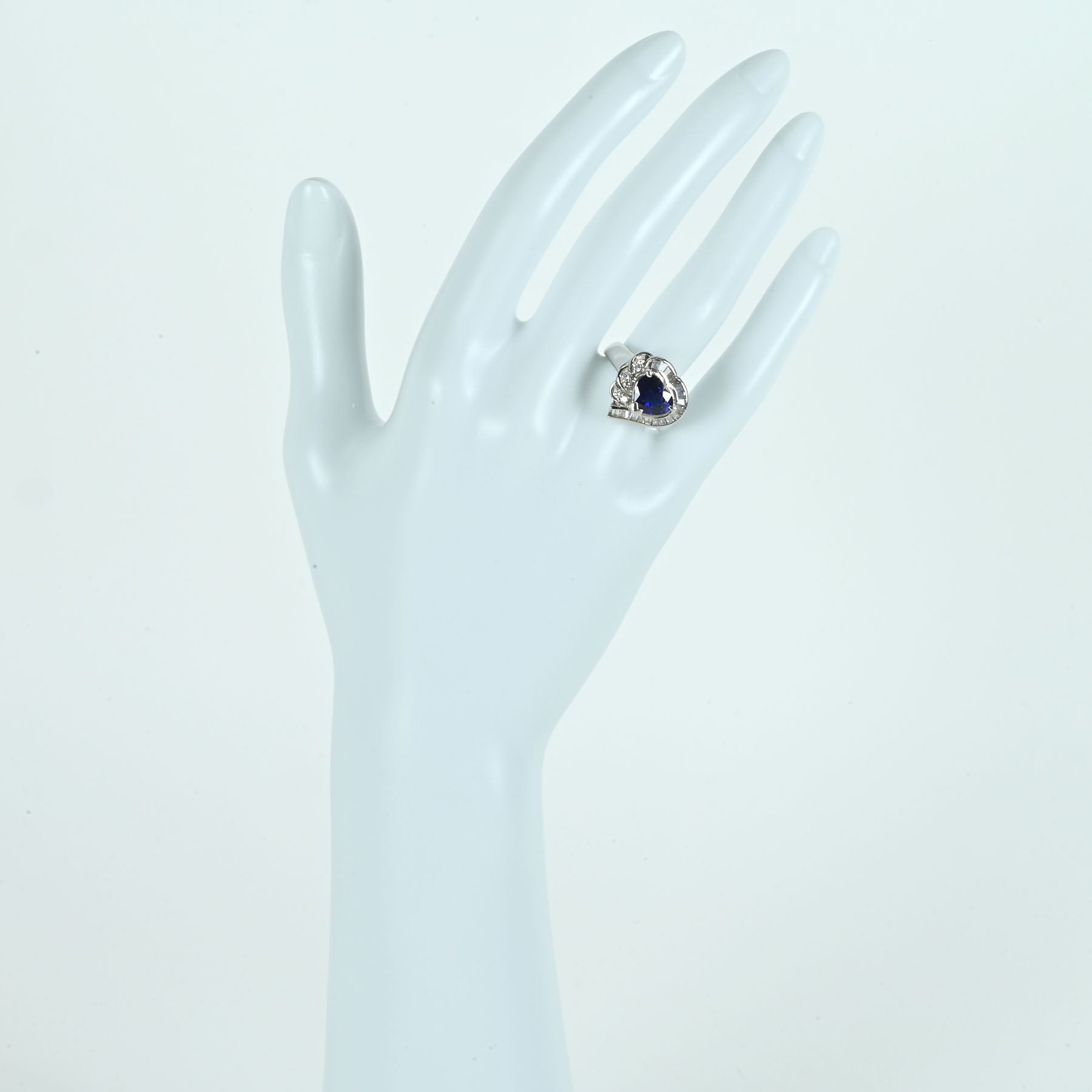 サファイアリング PT900 S1.68ct D0.65ct - 画像 (6)