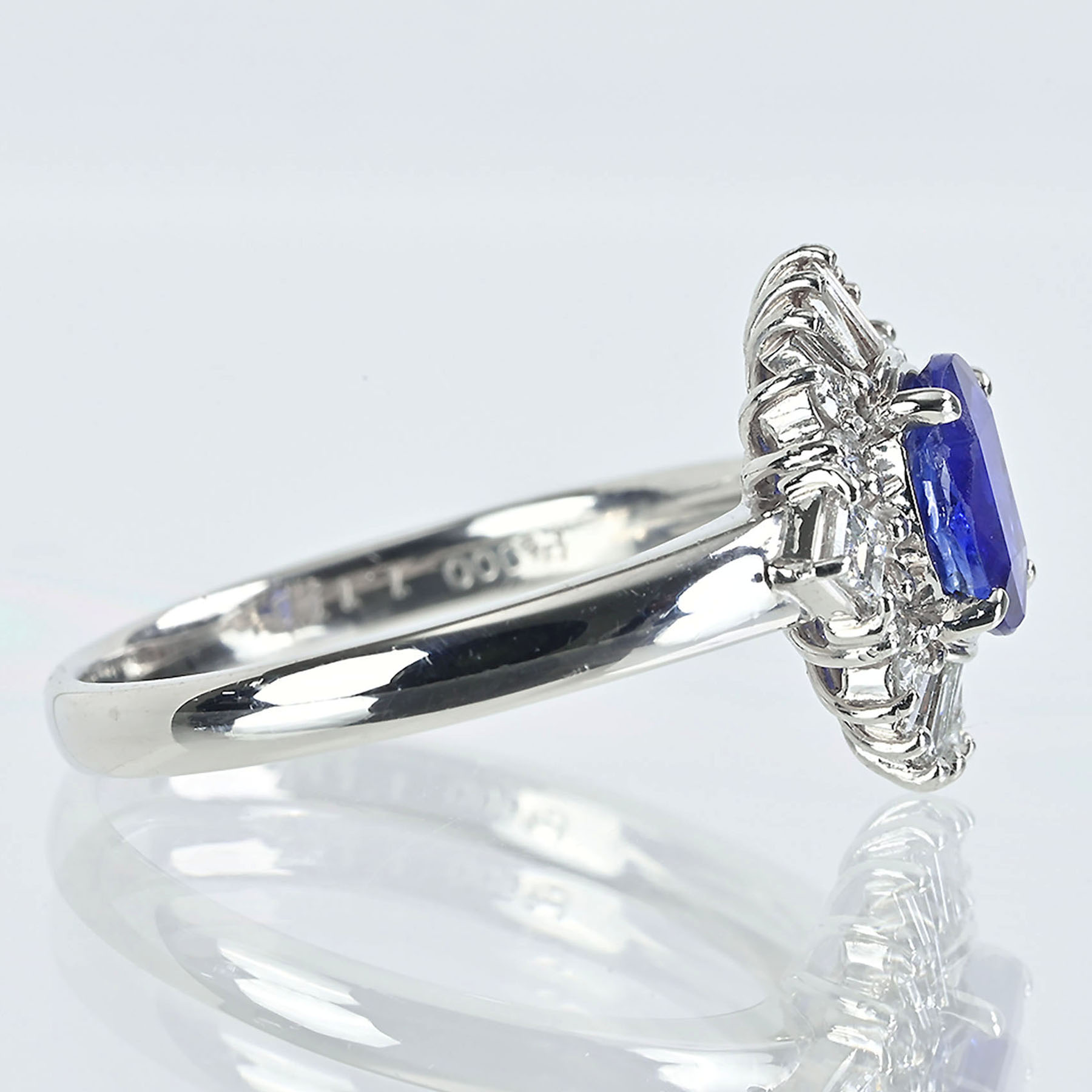 サファイアリング PT900 S1.118ct D0.41ct - 画像 (4)