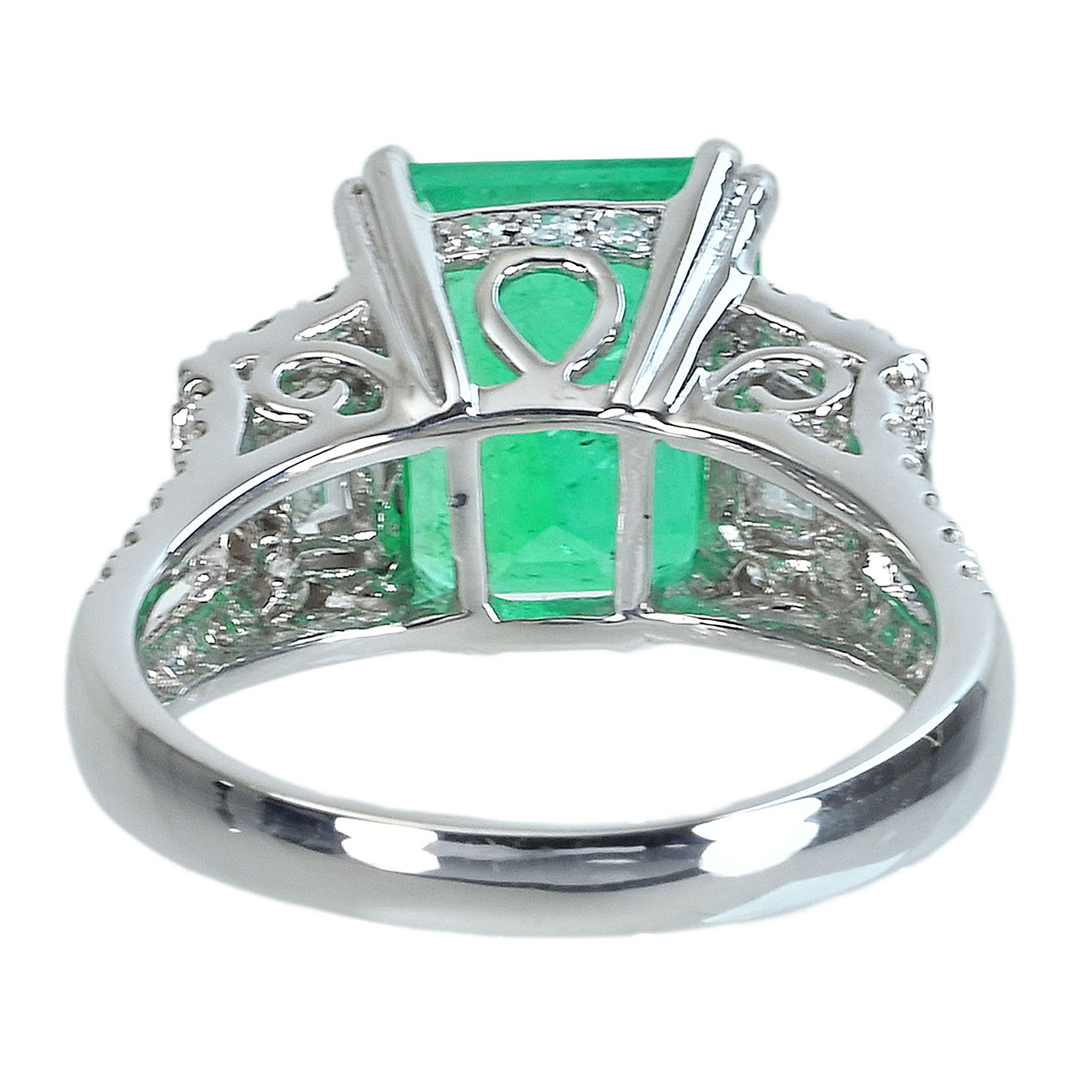 コロンビア産エメラルドリング K18WG E5.13ct D1.10ct - 画像 (5)