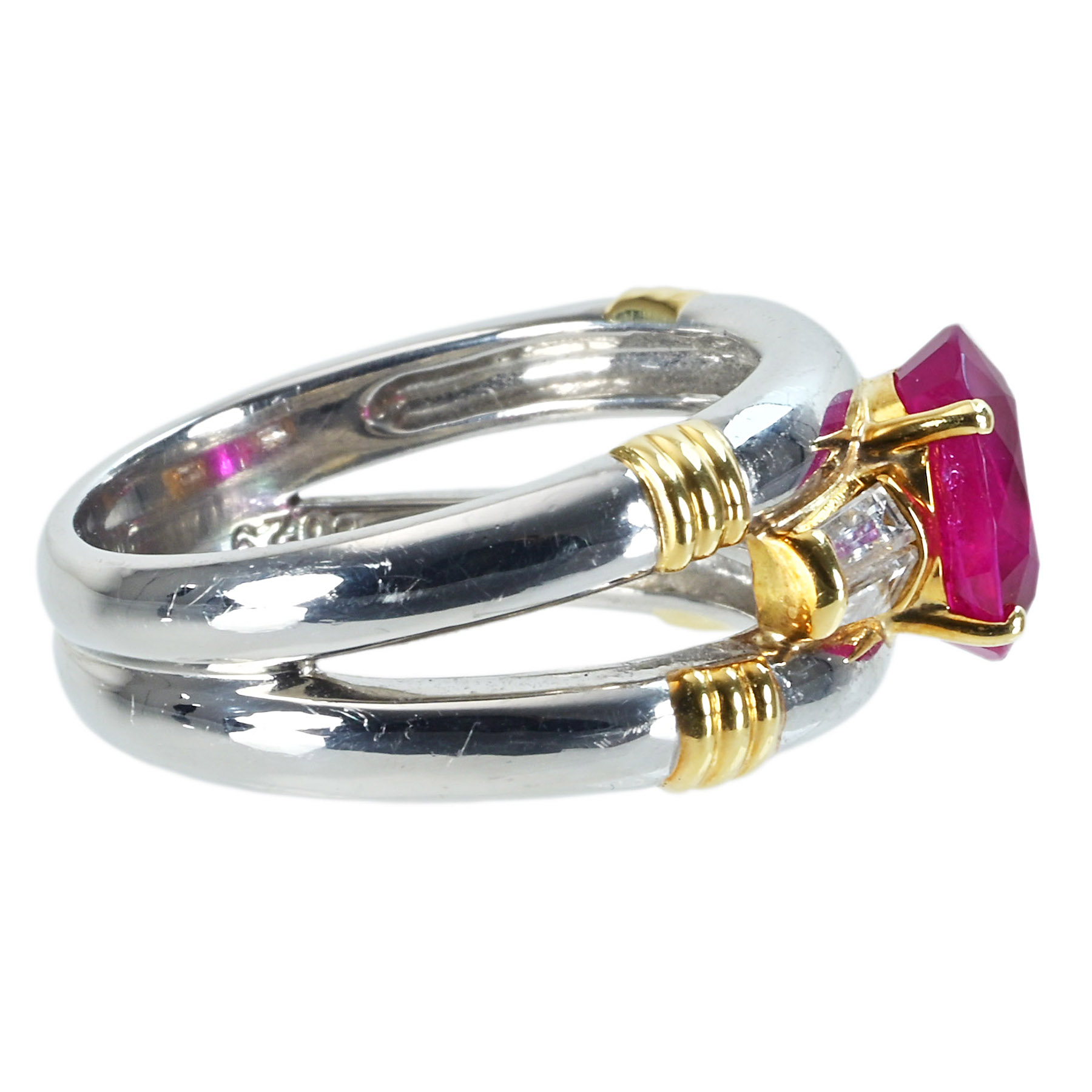 ミャンマー産ルビーリング PT900/K18YG R2.20ct D0.29ct - 画像 (4)