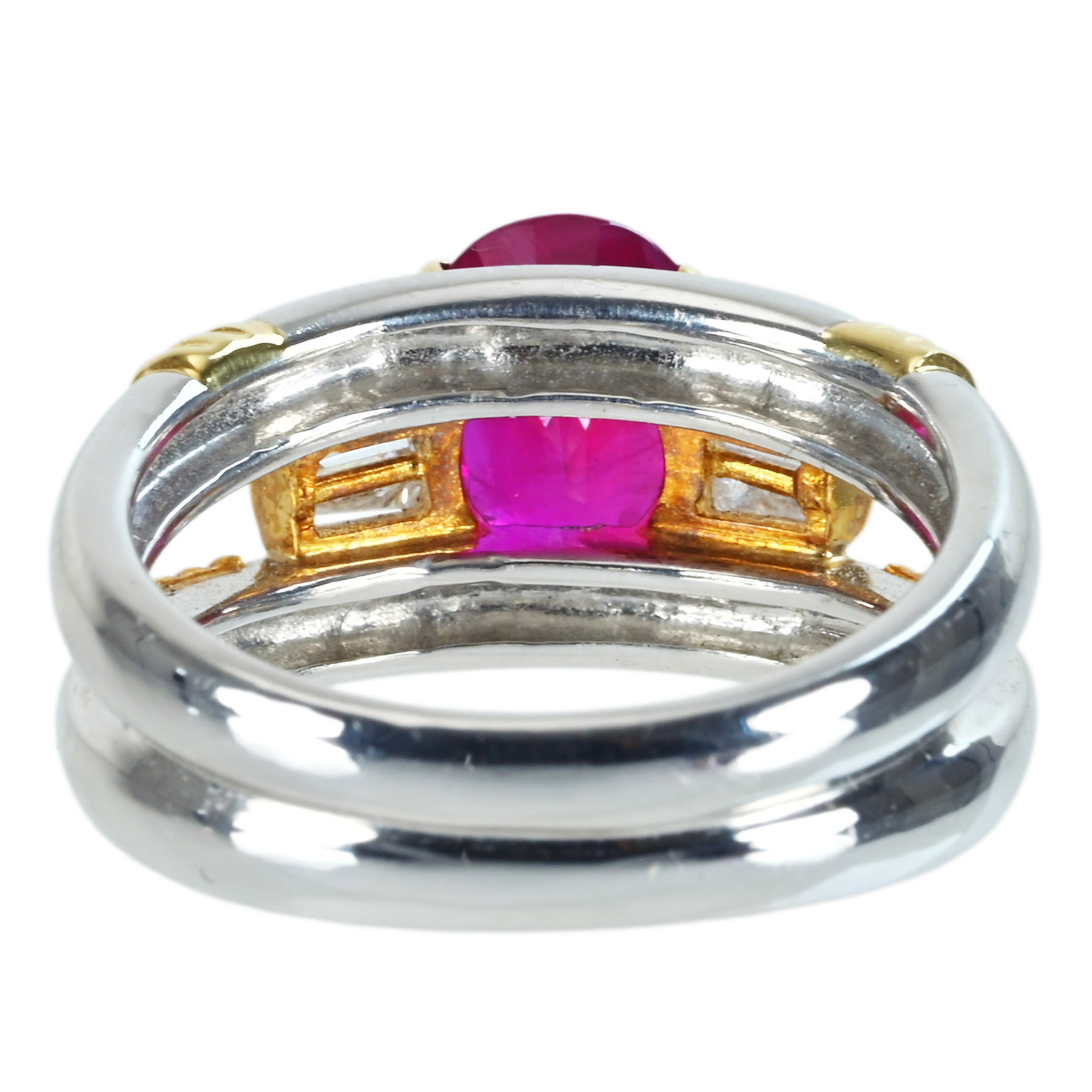 ミャンマー産ルビーリング PT900/K18YG R2.20ct D0.29ct - 画像 (5)