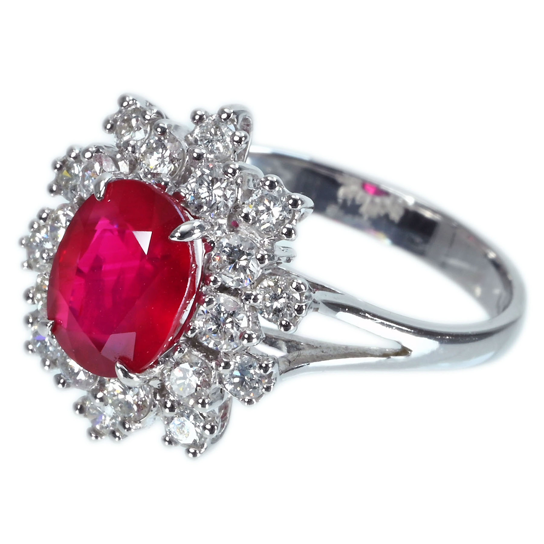 モザンビーク産ルビーリング K18WG R2.28ct D0.71ct - 画像 (3)