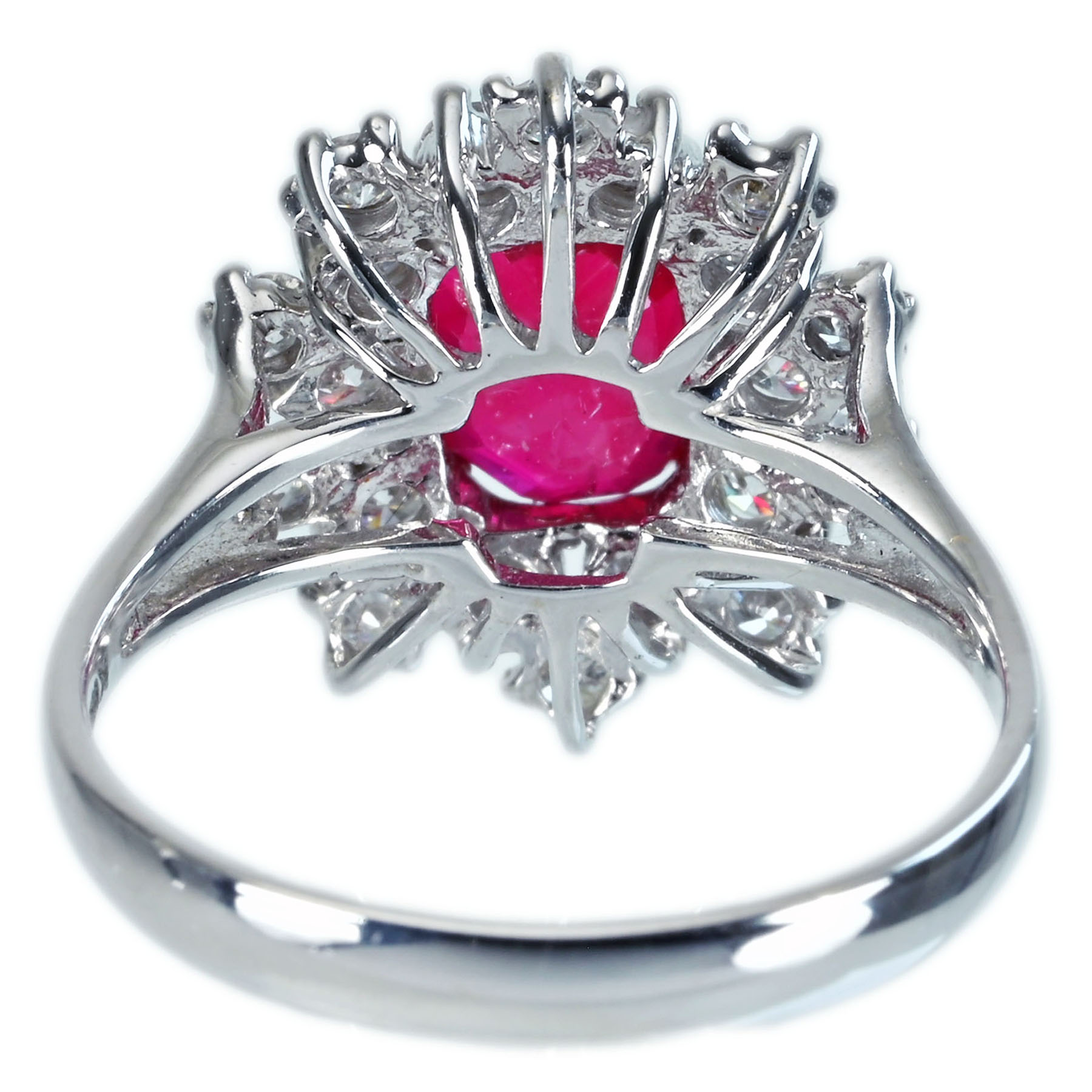 モザンビーク産ルビーリング K18WG R2.28ct D0.71ct - 画像 (5)