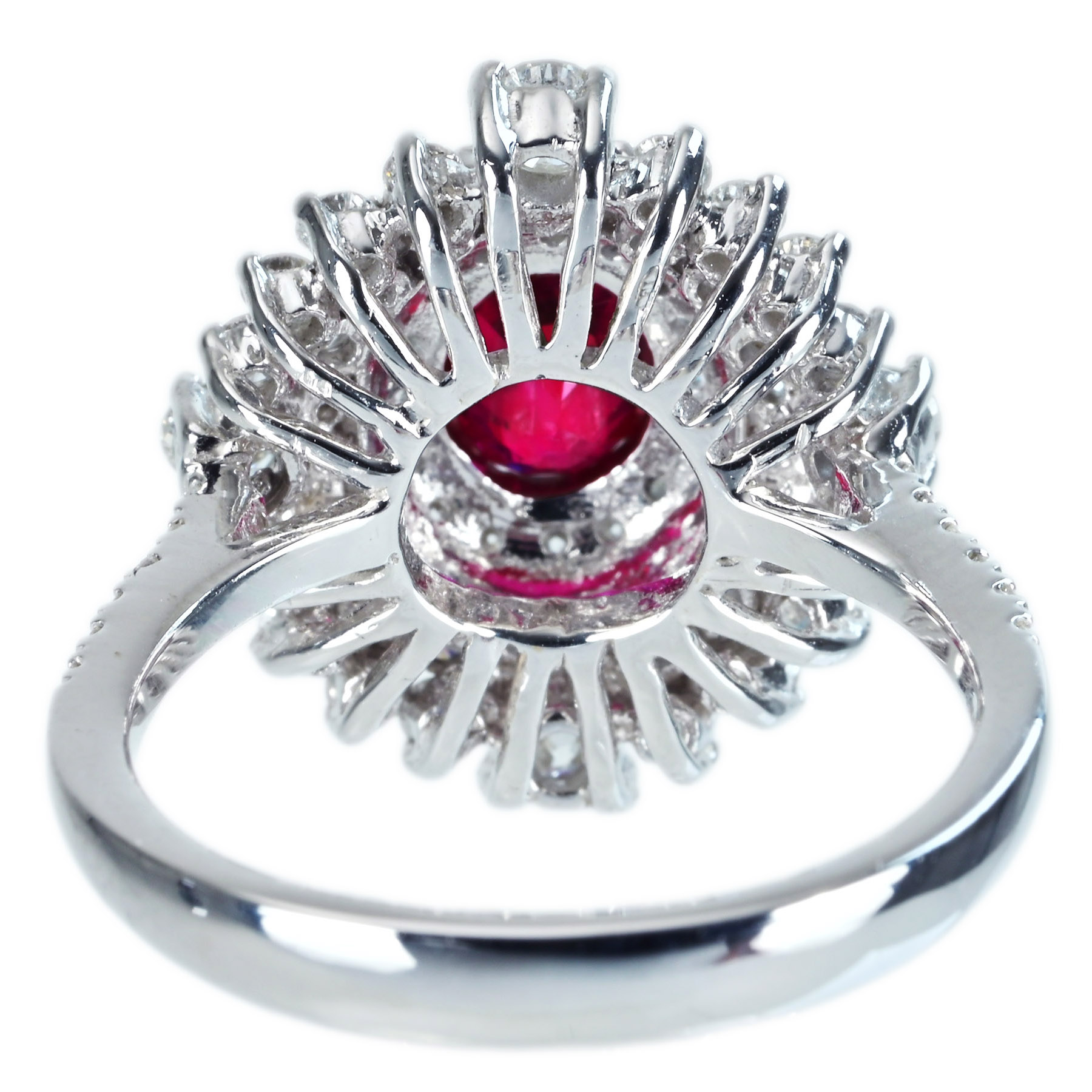 ミャンマー産ルビーリング K18WG R1.38ct D1.39ct - 画像 (5)