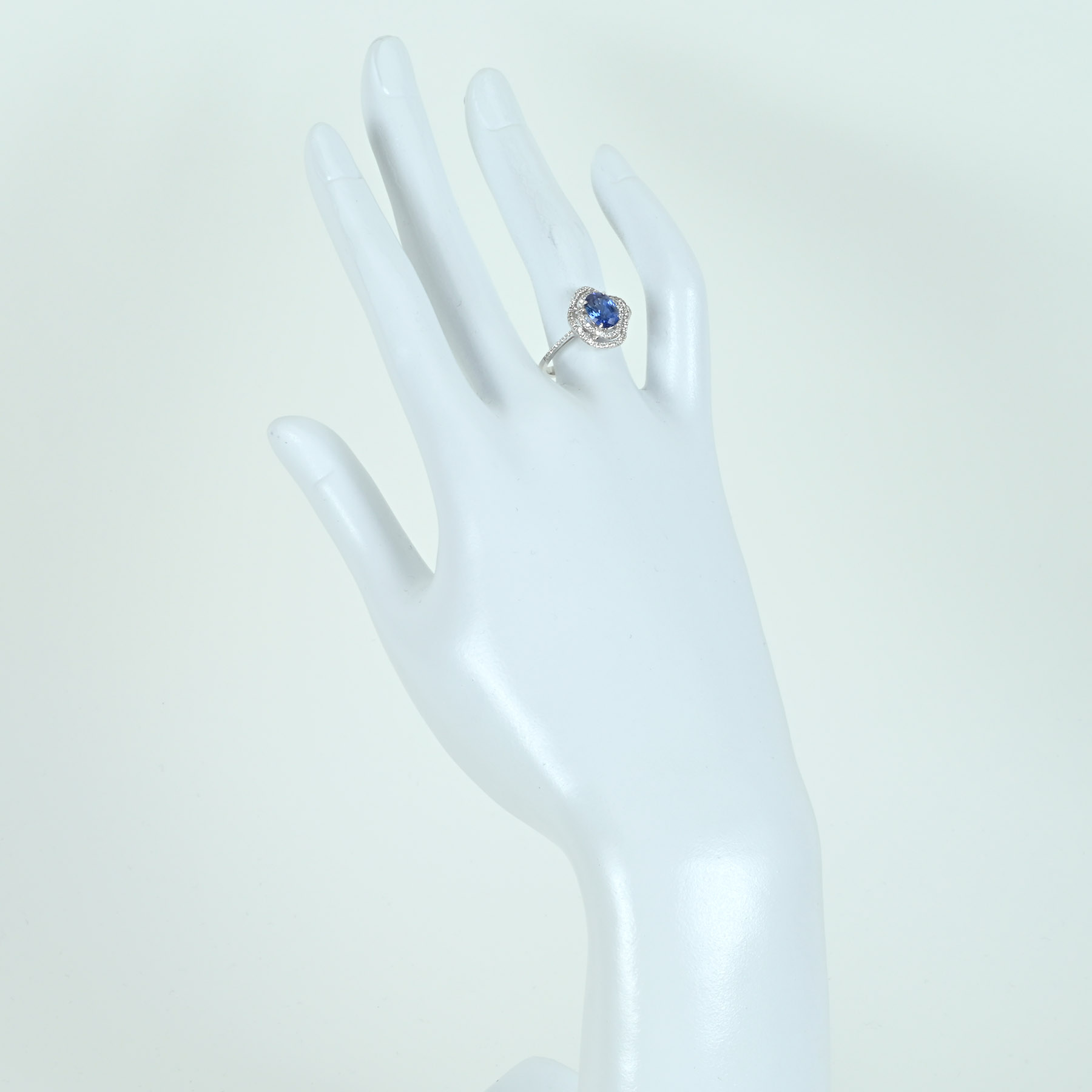 サファイアリング K18WG S1.55ct D0.28ct - 画像 (6)