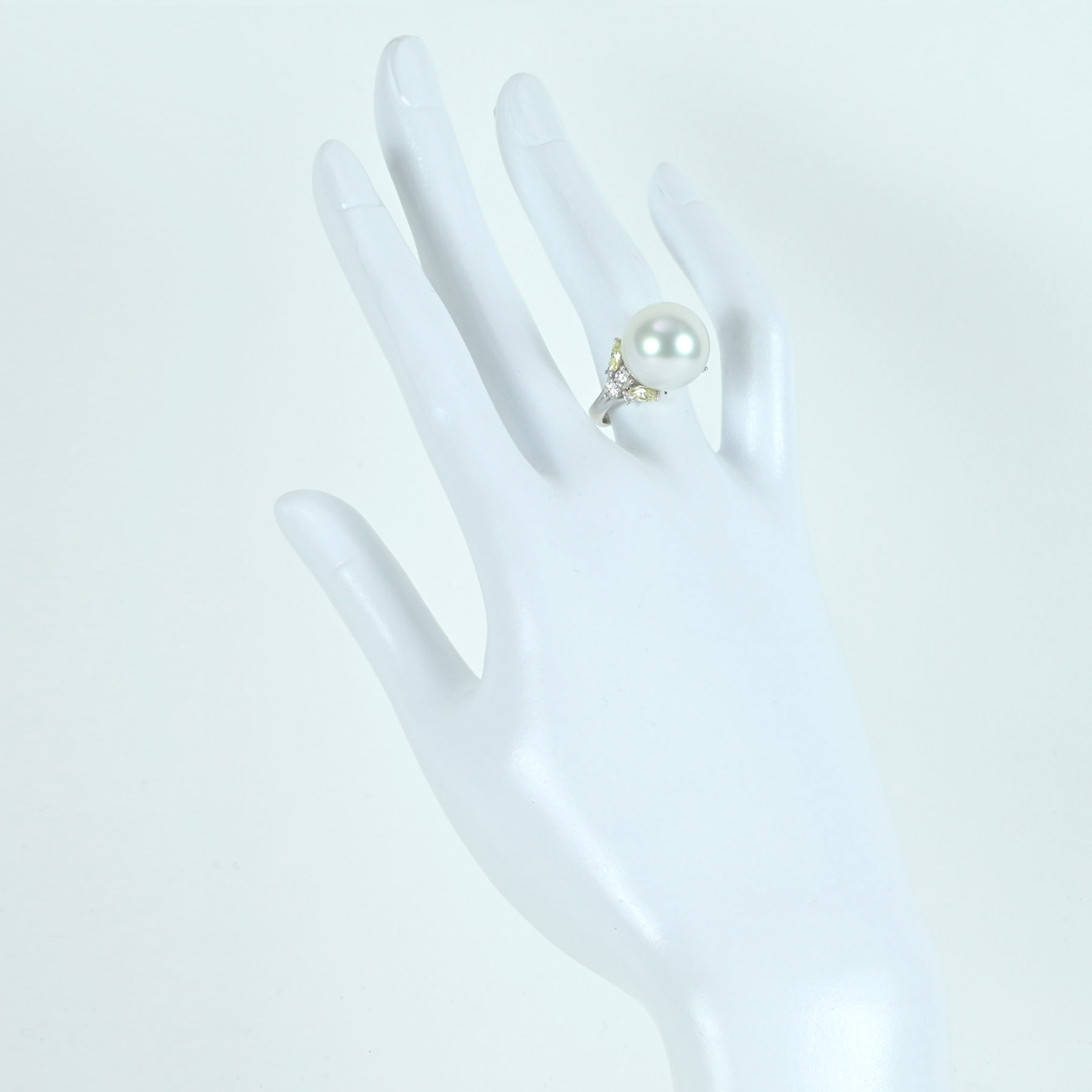 白蝶パールリング K18WG P13.8mm D1.01ct - 画像 (6)