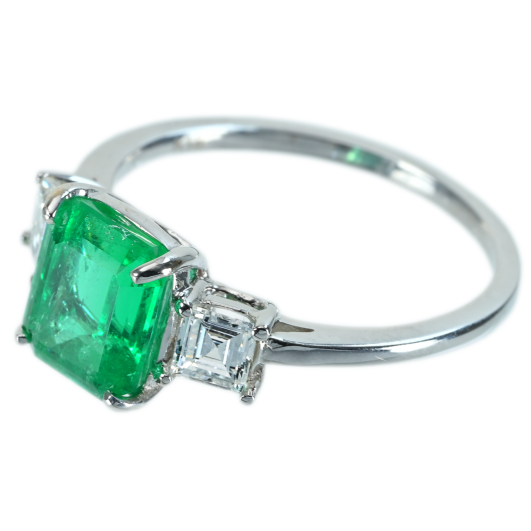 エメラルドリング K18WG E2.21ct D0.52ct - 画像 (3)