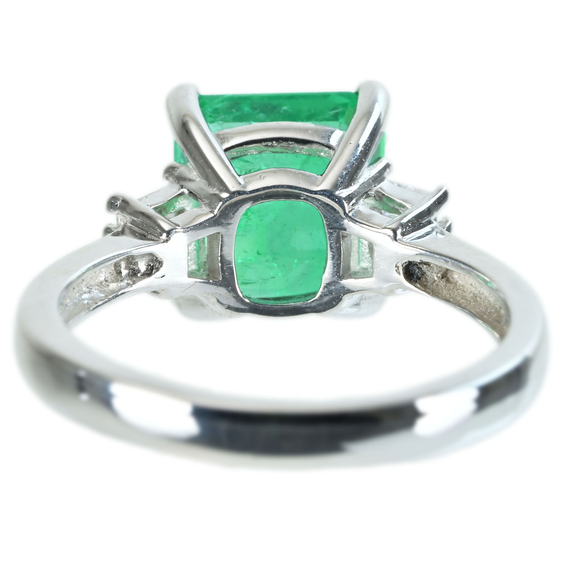 エメラルドリング K18WG E2.91ct D0.15ct - 画像 (5)