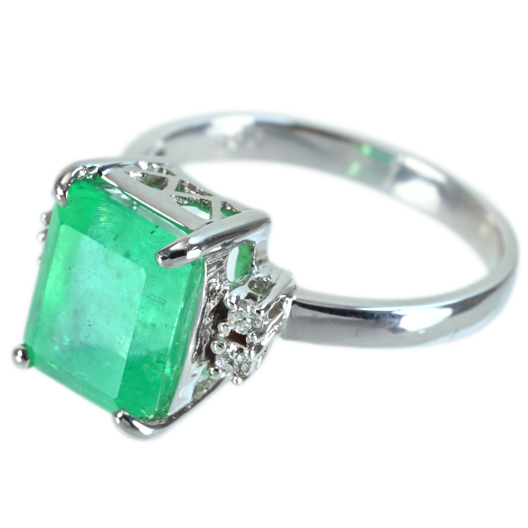 エメラルドリング K18WG E4.41ct D0.09ct - 画像 (3)