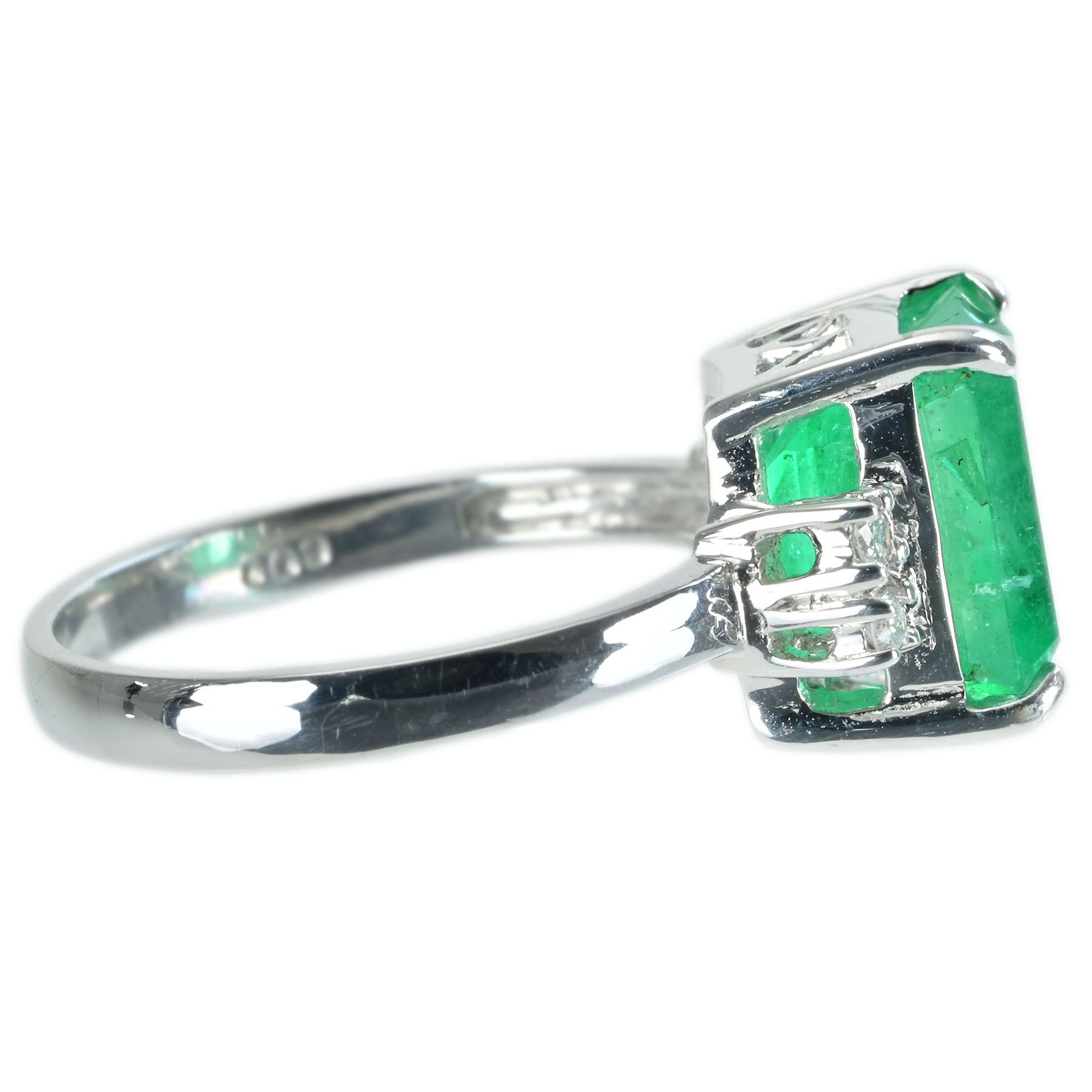 エメラルドリング K18WG E4.41ct D0.09ct - 画像 (4)