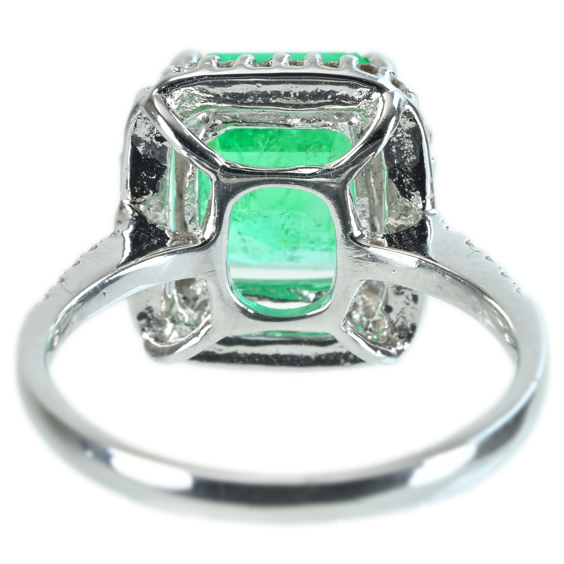 エメラルドリング K18WG E3.31ct D0.30ct - 画像 (5)