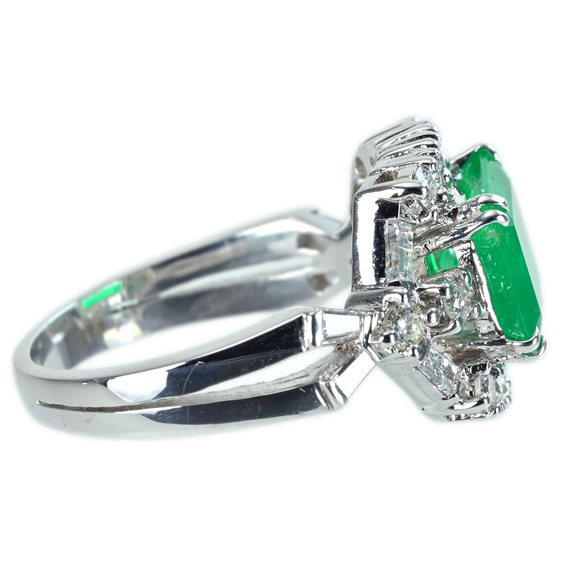 エメラルドリング K18WG E2.218ct D0.86ct - 画像 (4)