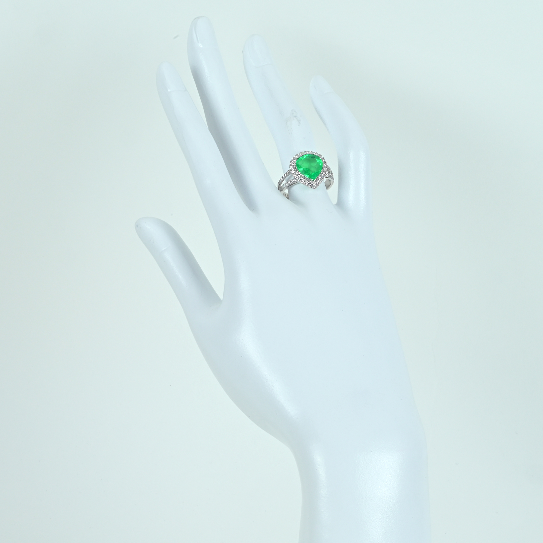 エメラルドリング K18WG E2.696ct D0.49ct - 画像 (6)